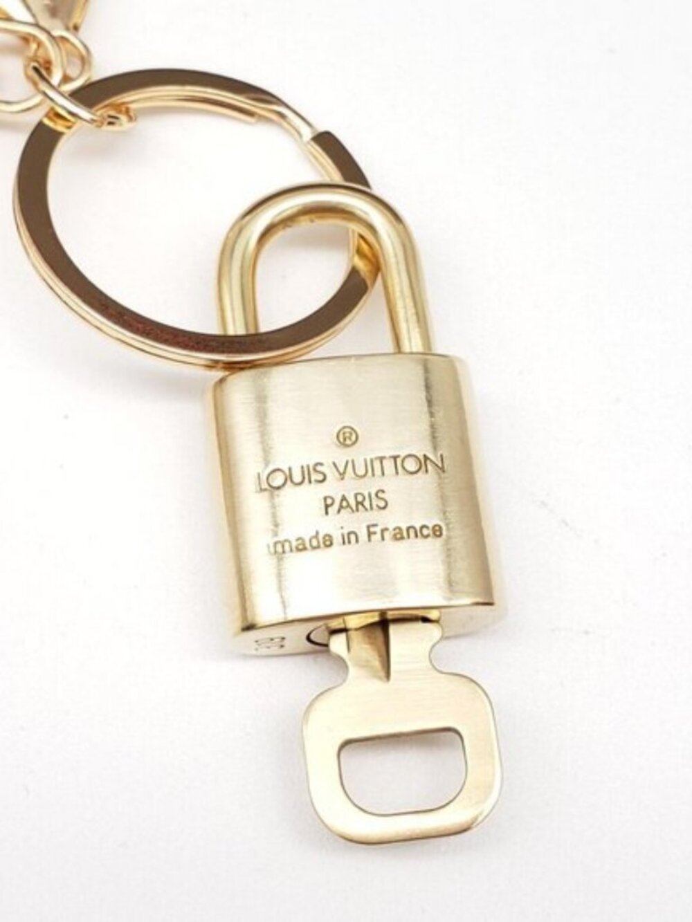 Louis Vuitton Gold Padlock Key 🔒 Authentic LV Charm + Unbranded Cat Keychain - Picture 4 of 8
